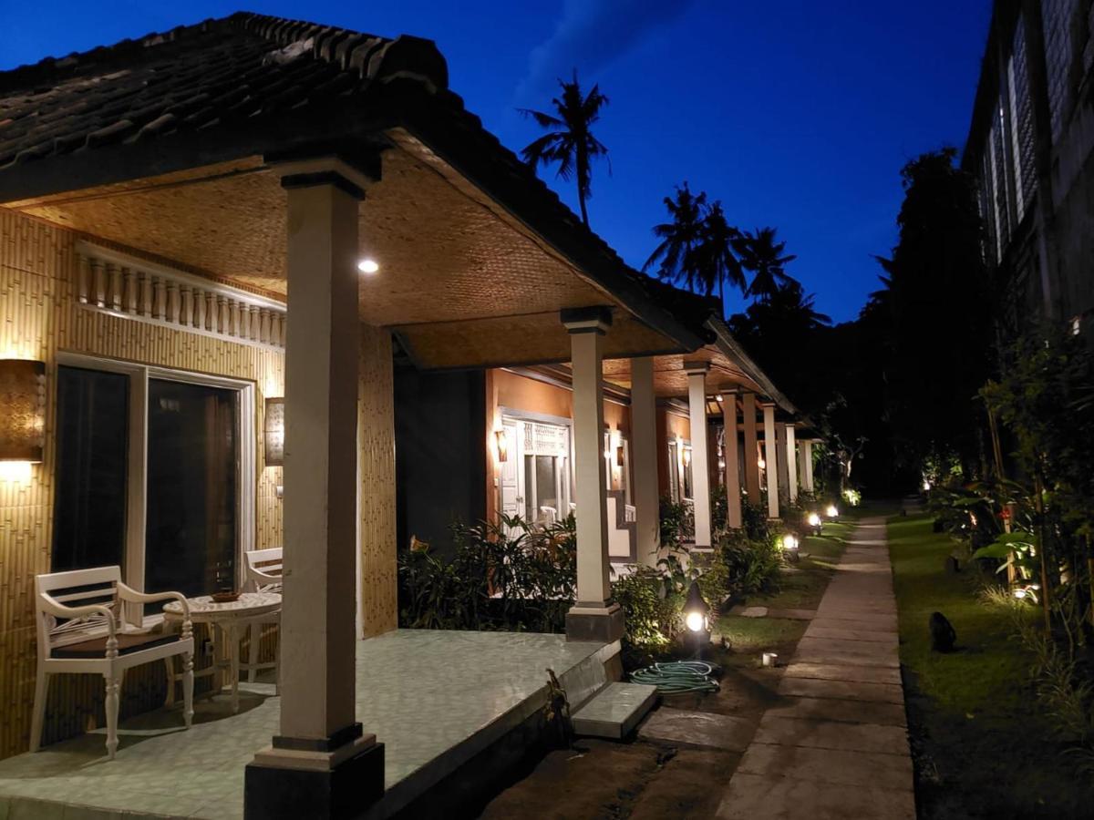 Utama Villas Beach Front Candidasa Exterior foto