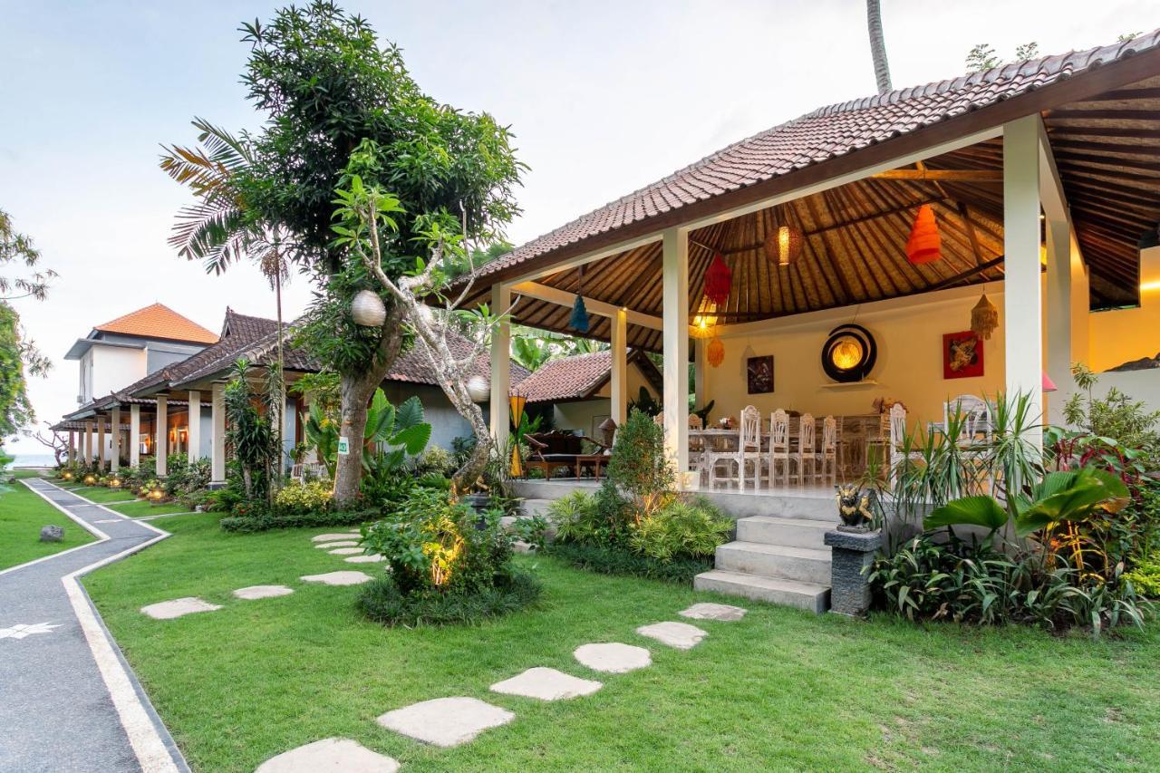 Utama Villas Beach Front Candidasa Exterior foto